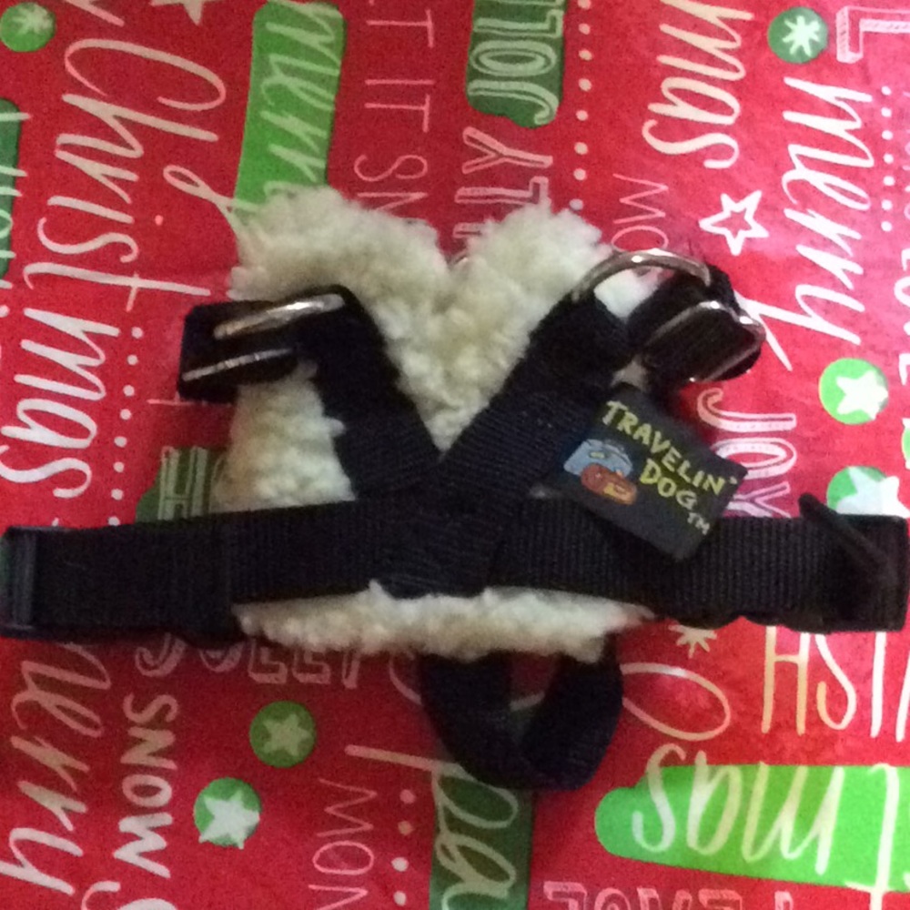 Travelin Dog 🐕 harness, black, sheepskin.